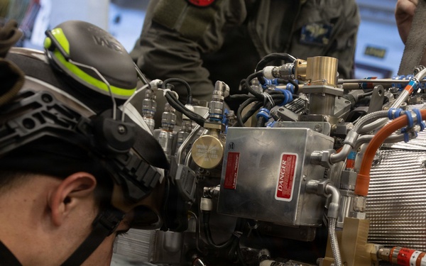 Aviation Mechanic  Works on  MV22-B Osprey engine