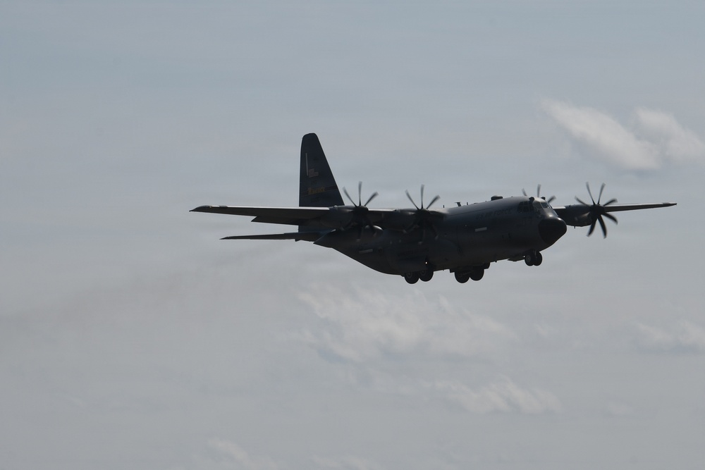 C-130Hs Fly Together in Large Formation