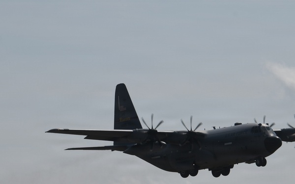 C-130Hs Fly Together in Large Formation