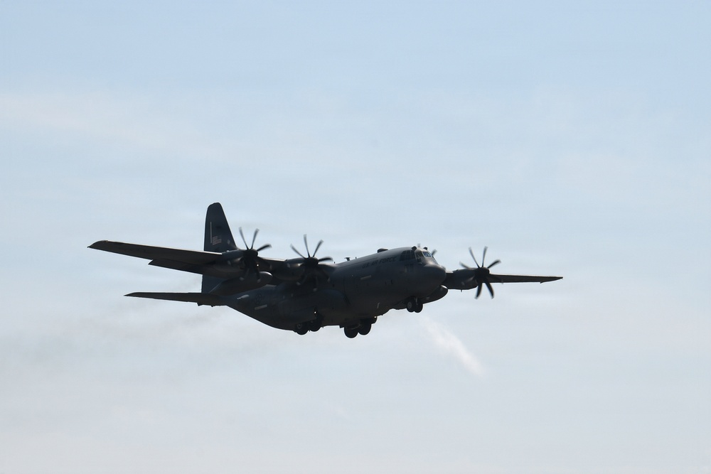 C-130Hs Fly Together in Large Formation