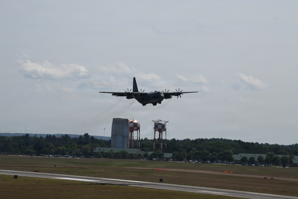 C-130Hs Fly Together in Large Formation
