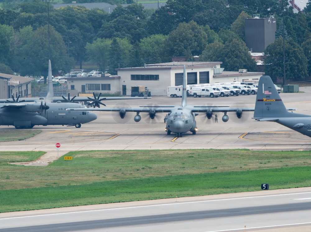 C-130Hs Fly Together in Large Formation