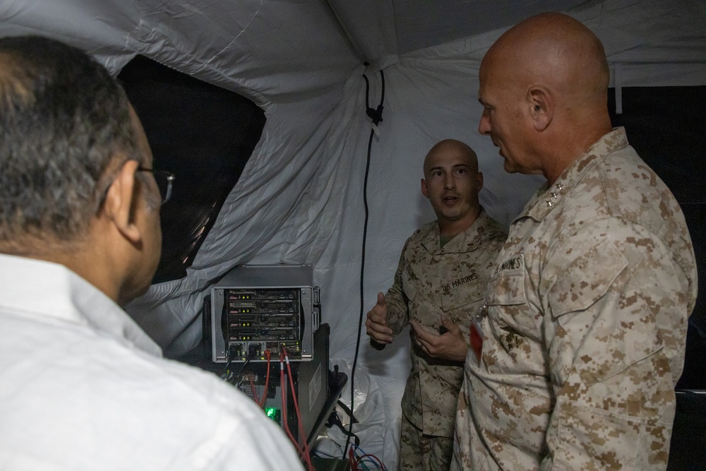LtGen Matos visits 2nd MarDiv