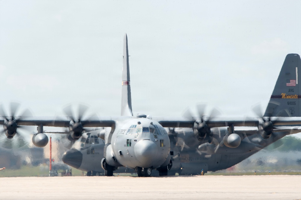 C-130Hs Fly Together in Large Formation