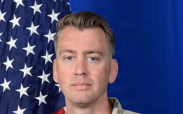 Senior facilitator recognized as instructor of the quarter