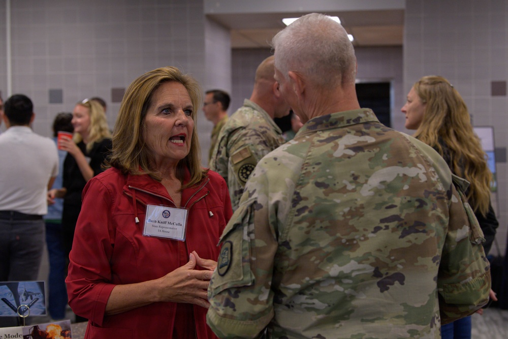 132d Wing hosts Iowa National Guard Legislative Outreach event