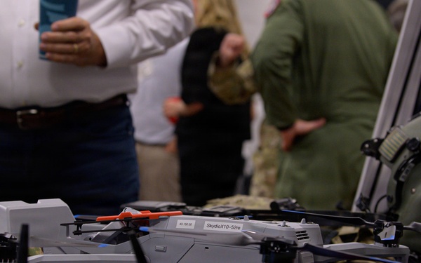 132d Wing hosts Iowa National Guard Legislative Outreach event