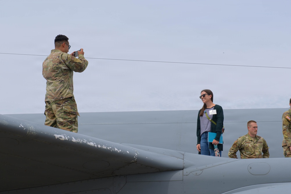 132d Wing hosts Iowa National Guard Legislative Outreach event