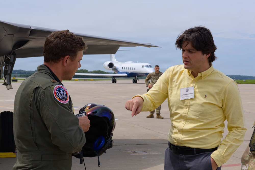 132d Wing hosts Iowa National Guard Legislative Outreach event