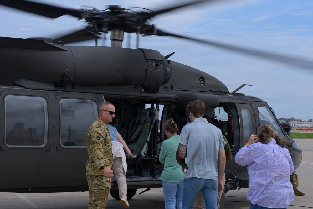 132d Wing hosts Iowa National Guard Legislative Outreach event