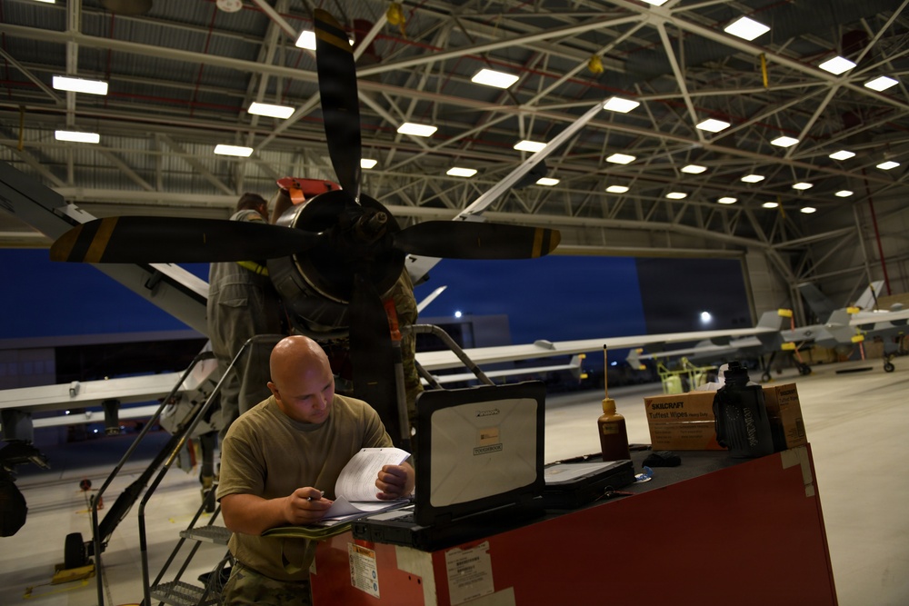 163d Aircraft Maintenance Squardron Performs Nighttime Maintenance