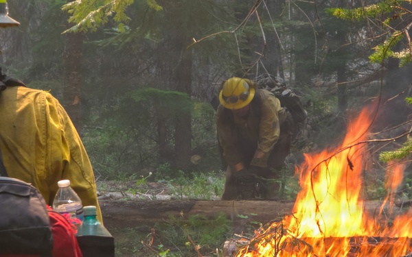 WAANG supports firefighting operations at Little Giant Fire