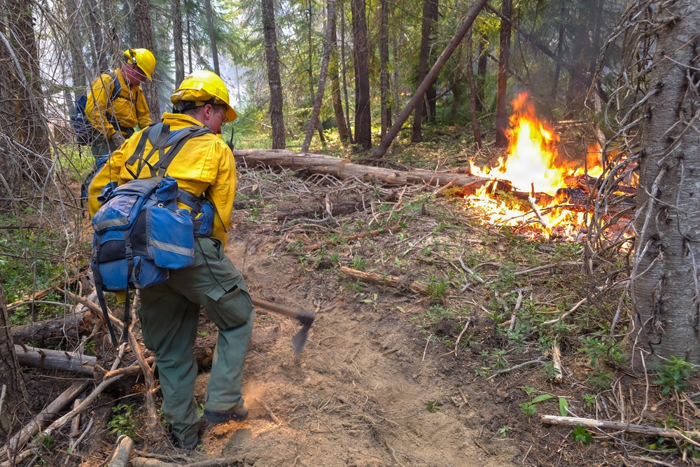 WAANG supports firefighting operations at Little Giant Fire