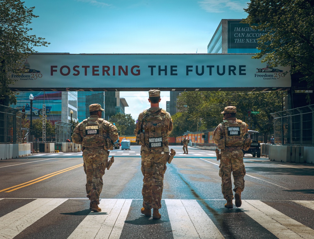 JTF DC National Guardsmen Assist in Grand Prix Preparation
