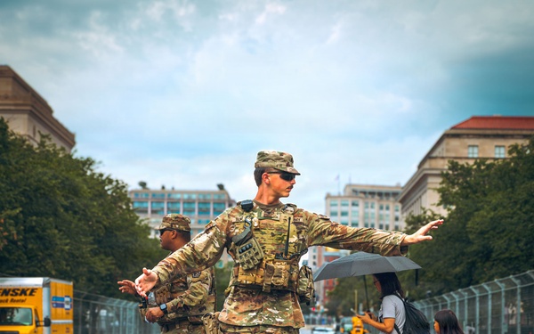 JTF DC National Guardsmen Assist in Grand Prix Preparation