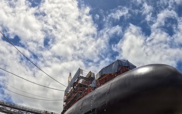 USS North Carolina (SSN 777) Prepares to Undock