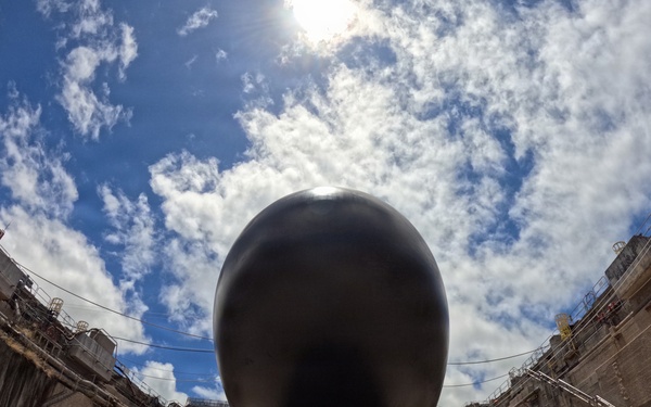USS North Carolina (SSN 777) Prepares to Undock