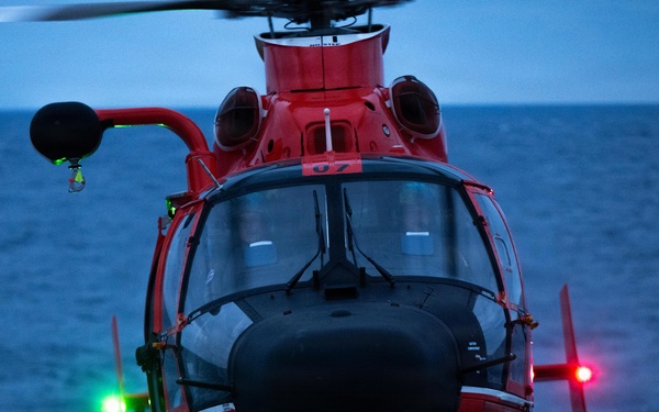 USCGC Midgett (WMSL 757) conducts flight operations while underway in the East China Sea