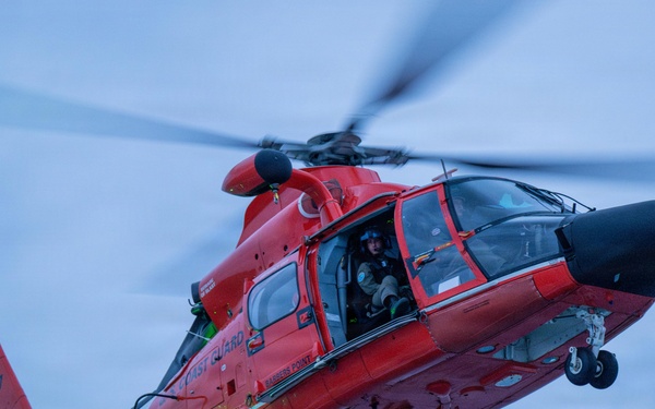 USCGC Midgett (WMSL 757) conducts flight operations while underway in the East China Sea