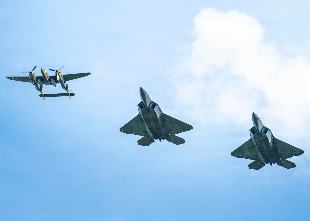 Raptor Demo Arrives at Air Show London Skydrive
