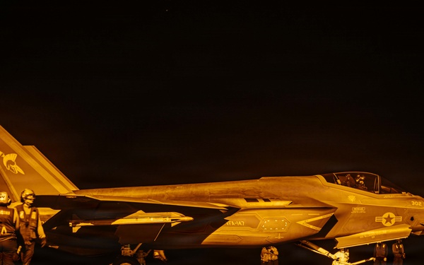 USS George Washington Conducts Flight Operations