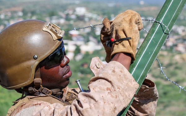 JTF-SB Marines Continue Expeditionary Barrier Construction in Nogales
