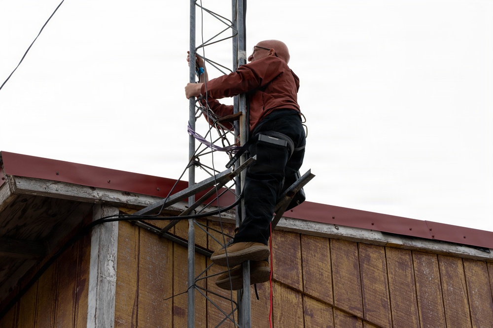 SOCNORTH and Local Leaders Partner to Boost Western Alaska Radio Communications during Operation Polar Dagger