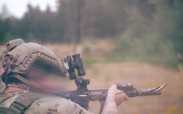 1st Special Forces Group (Airborne) conducts combat marksmanship training