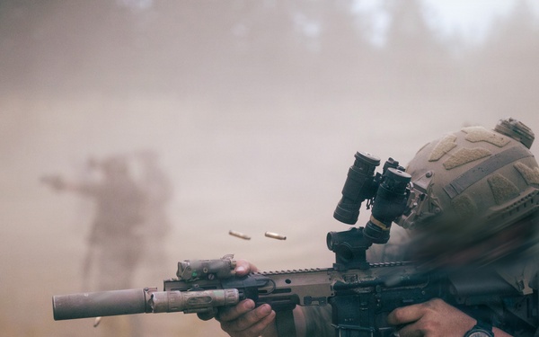 1st Special Forces Group (Airborne) conducts combat marksmanship training