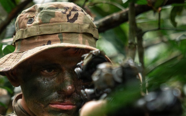 U.S. Army, RBLF sharpen jungle warfare skills during Pahlawan Warrior 26