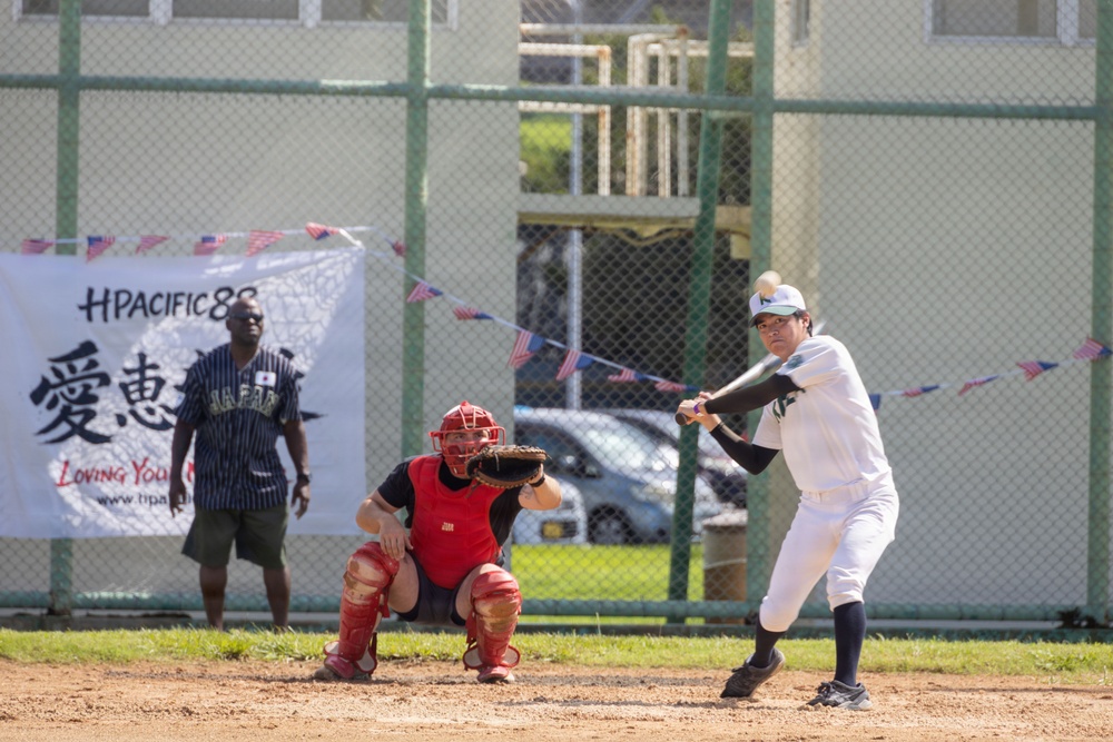 HMLA-367 Marines play baseball with local university students