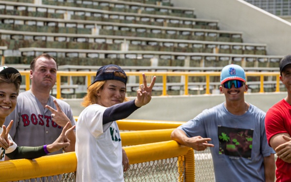 HMLA-367 Marines play baseball with local university students