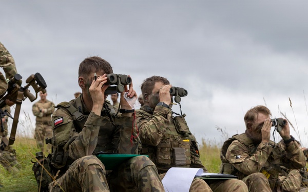 U.S. Army Soldiers with the NATO FLF Battle Group take part in British sniper training in Poland