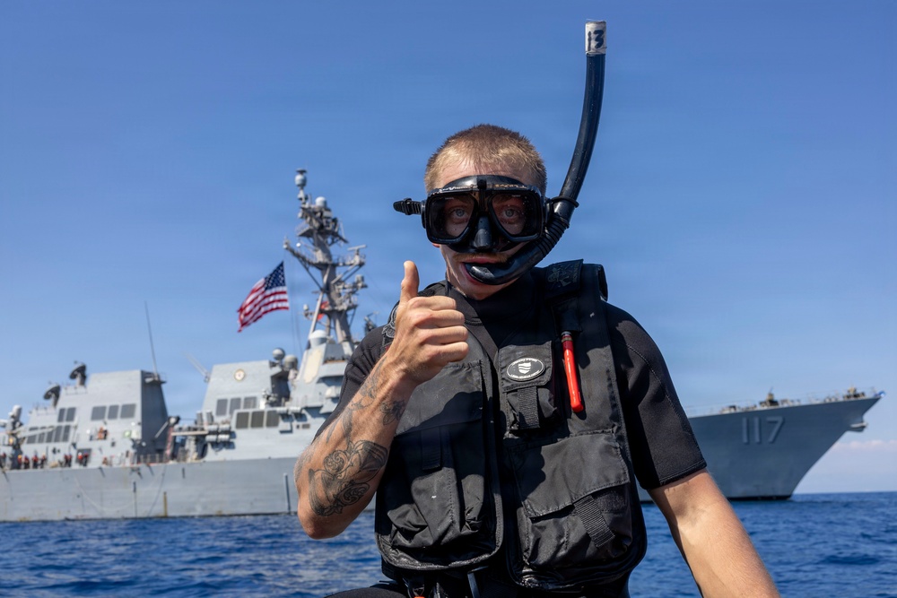 DDG 117 Conducts Boat OPs