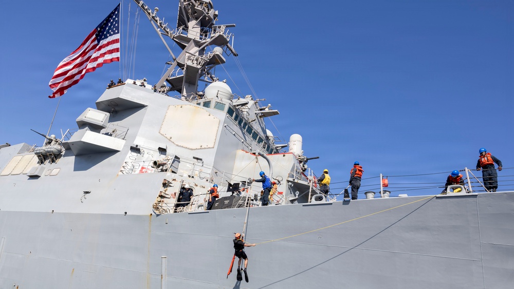 DDG 117 Conducts Boat OPs