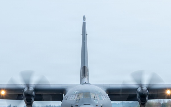 Knight LZ: Historic taxiway landing at Ramstein