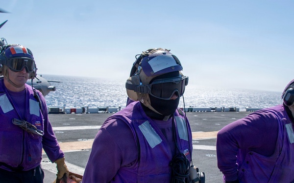 USS Makin Island conducts medical drills