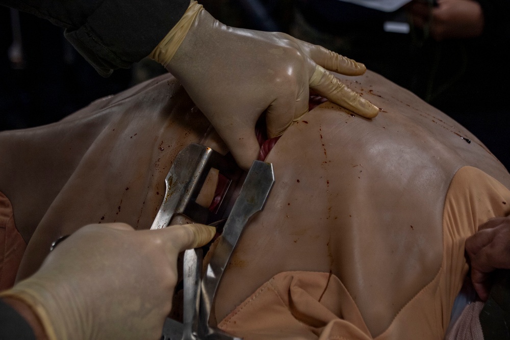 USS Makin Island conducts medical drills