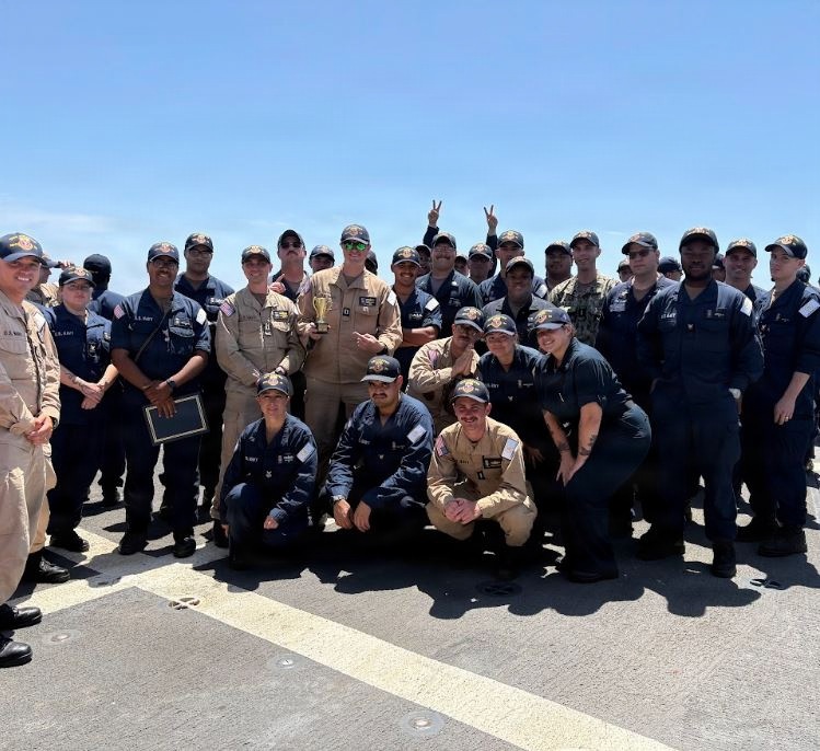 USS Chafee Concludes Interdepartmental Captain’s Cup