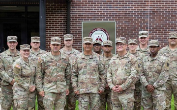 Defense Health Agency J-3/5/7 visits the 1st Global Field Medical Lab