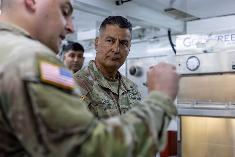 Defense Health Agency J-3/5/7 visits the 1st Global Field Medical Lab