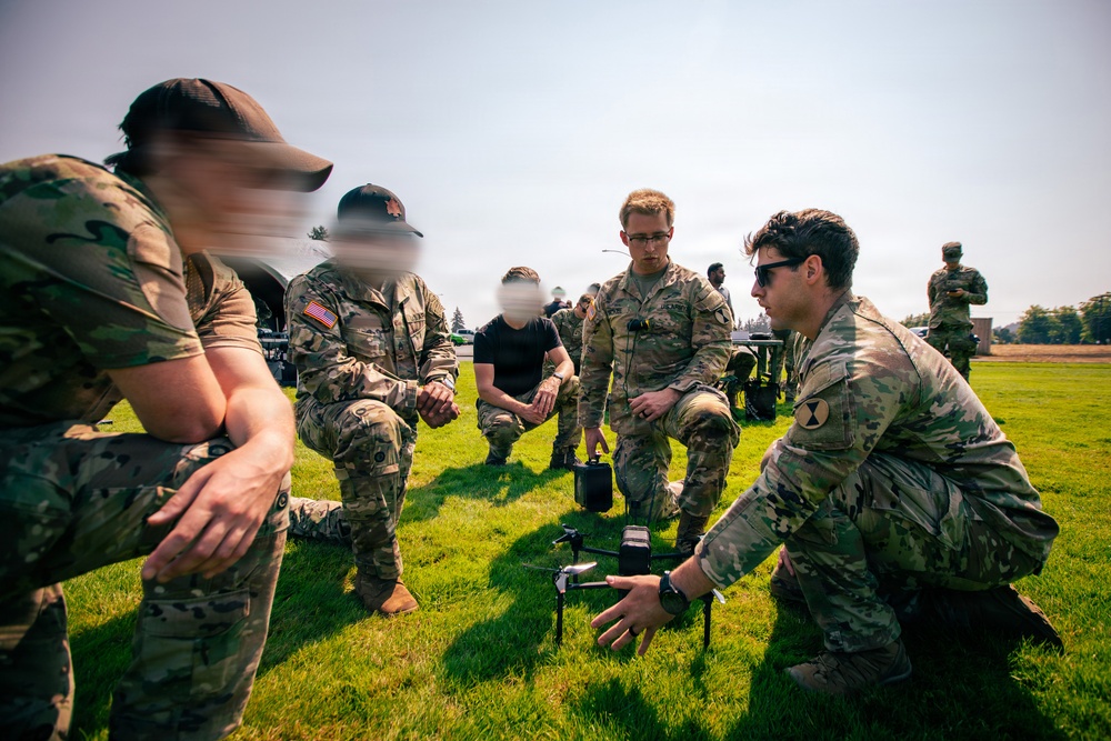 1st Special Forces Group (Airborne) conducts drone training with 7th Infantry Division (Multi-Domain Command - Pacific)