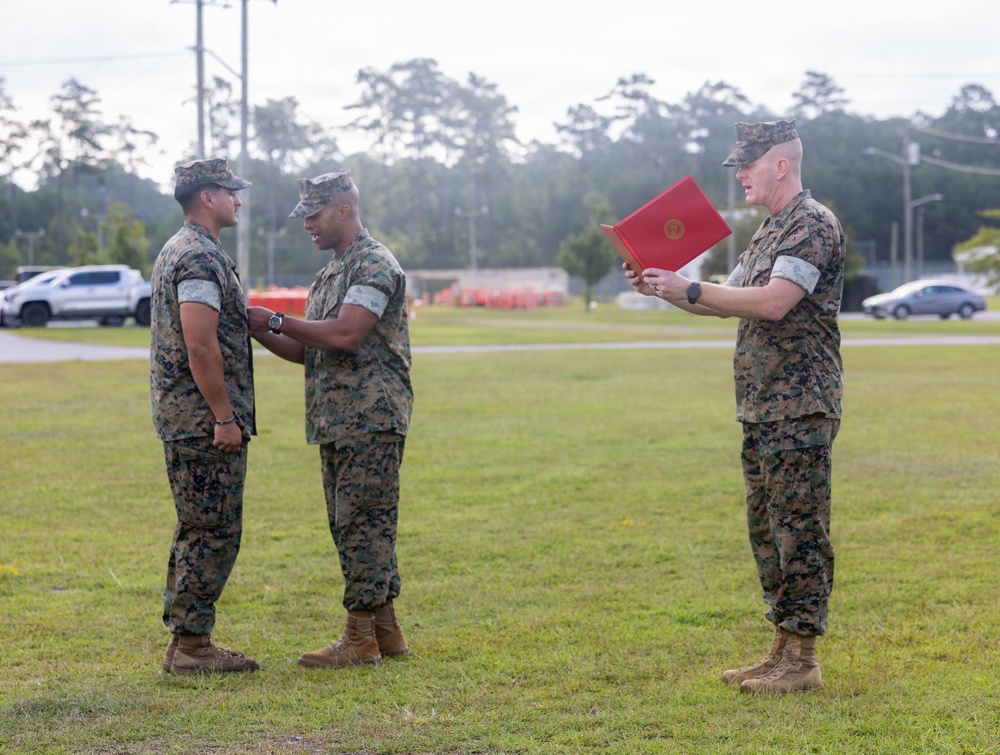 Brig. Gen. Ingram Tours Ashley Kennels