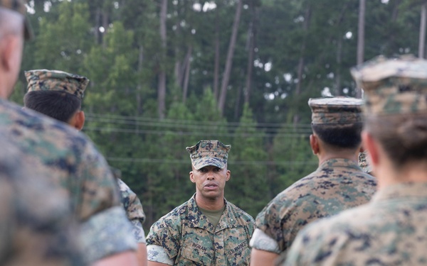 Brig. Gen. Ingram Tours Ashley Kennels