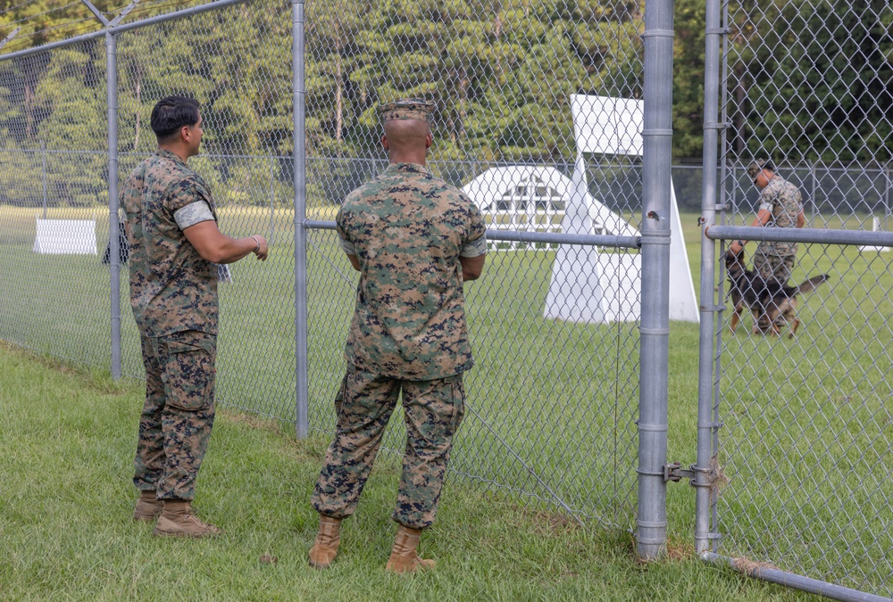 Brig. Gen. Ingram Tours Ashley Kennels