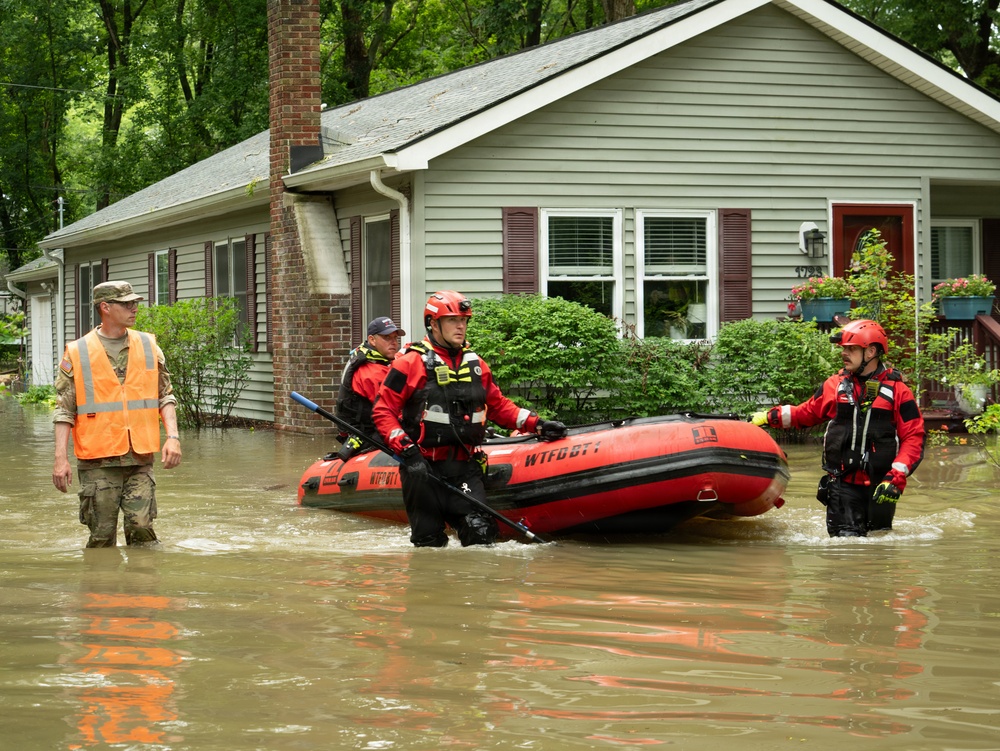 Indiana National Guardsmen answer governor's call to assist in storm relief efforts