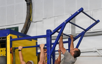 U.S. Sailors exercise aboard USS Carl Vinson (CVN 70)