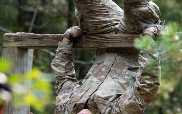 327th Military Police Battalion tackles Confidence Course at Fort McCoy