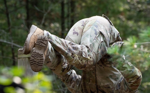 327th Military Police Battalion tackles Confidence Course at Fort McCoy