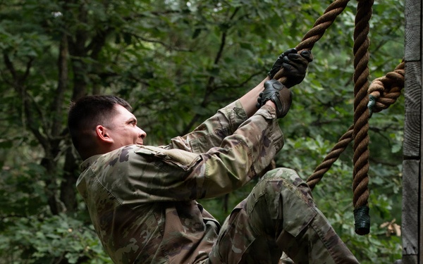 327th Military Police Battalion tackles Confidence Course at Fort McCoy